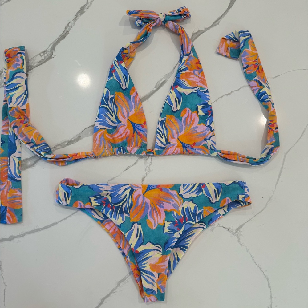 Stone Fox Bikini in Tropical Lily